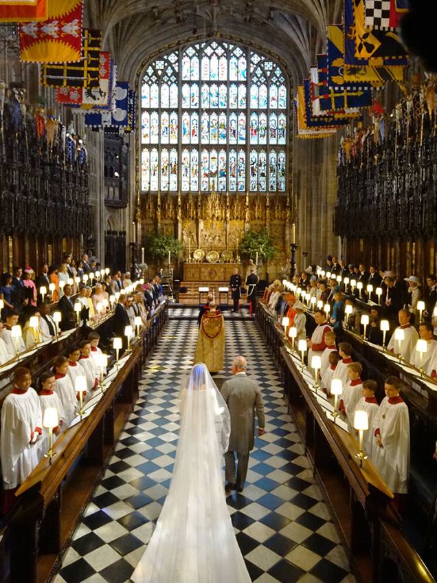 O príncipe Charles conduziu Meghan Markle ao altar da Capela de São Jorge, em Windsor - 19/05/2018 O príncipe Charles conduziu Meghan Markle ao altar da Capela de São Jorge, em Windsor - 19/05/2018