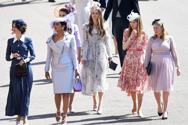 A atriz Priyanka Chopra (2a à esq) chega ao Castelo de Windsor para participar de cerimônia de casamento entre Harry e Meghan Markle - 19/05/2018 A atriz Priyanka Chopra (2a à esq) chega ao Castelo de Windsor para participar de cerimônia de casamento entre Harry e Meghan Markle - 19/05/2018