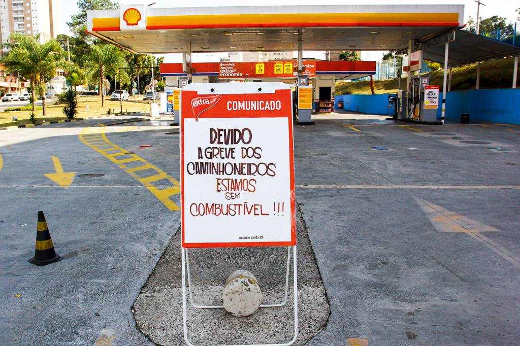 O Governo atropelado O Governo atropelado
