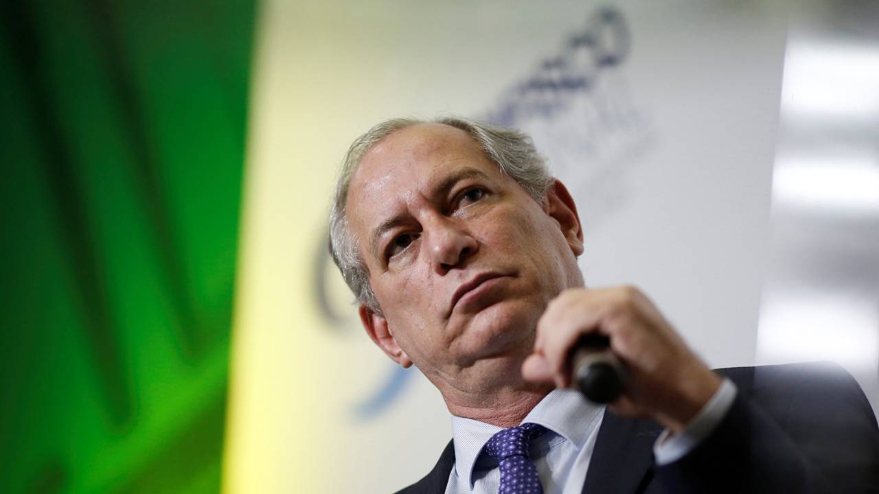 O pré-candidato à Presidência da República, Ciro Gomes (PDT), participa de debate em Brasília (DF) - 06/06/2018