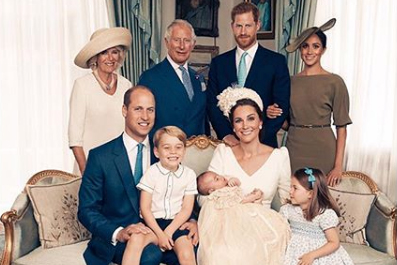 Álbum de família com Meghan Markle: as fotos do batizado do príncipe Louis