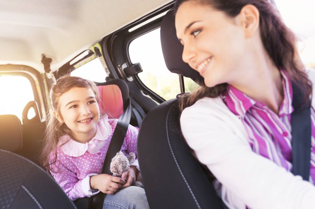 Precisa de alguém para buscar o filho? App transporta criança sozinha