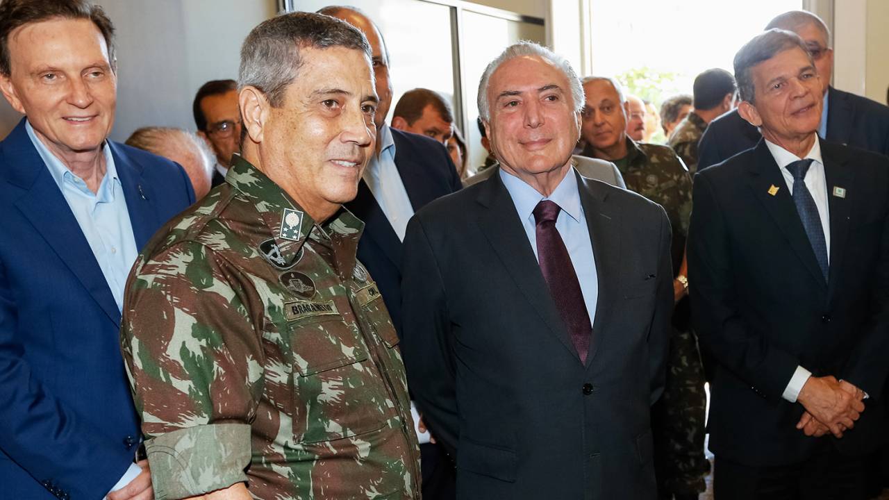 O então presidente Michel Temer visita central administrativa da intervenção federal no Rio de Janeiro, em agosto de 2018