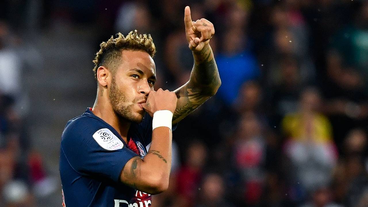 Após seis anos no PSG, com títulos, gols, contusões e polêmicas, o craque Neymar está a caminho do futebol árabe -