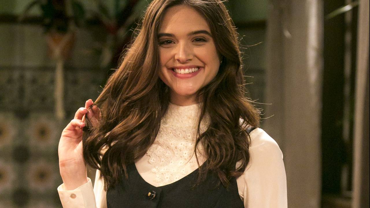 Marocas (Juliana Paiva) em 'O Tempo Não Para'