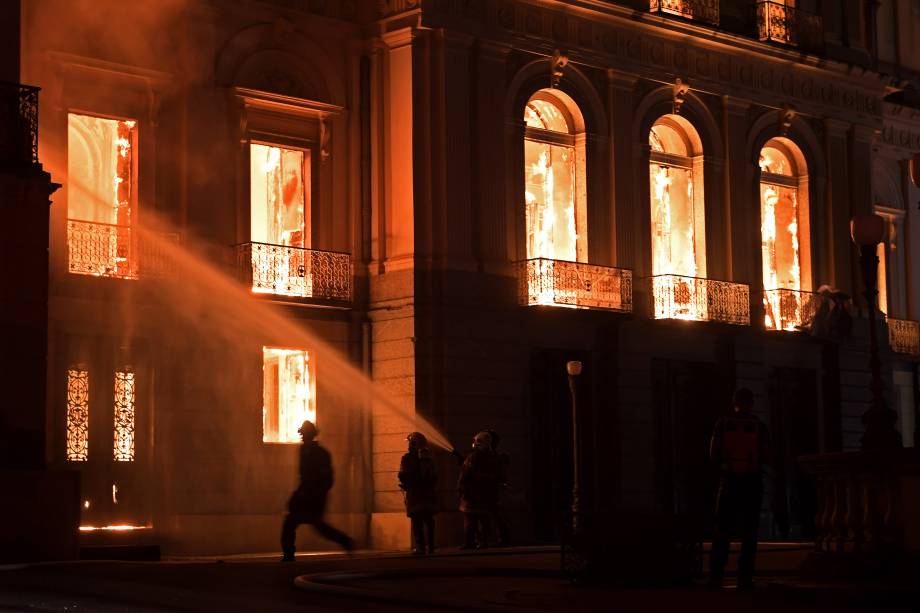 O maior tesouro do Museu Nacional, que foi atingido por um incêndio é o fóssil Luzia, esqueleto mais antigo já encontrado nas Américas, com cerca de 12 mil anos de idadeThe cause of the fire was not yet known, according to local media. / AFP PHOTO / Carl DE SOUZA O maior tesouro do Museu Nacional, que foi atingido por um incêndio é o fóssil Luzia, esqueleto mais antigo já encontrado nas Américas, com cerca de 12 mil anos de idadeThe cause of the fire was not yet known, according to local media. / AFP PHOTO / Carl DE SOUZA