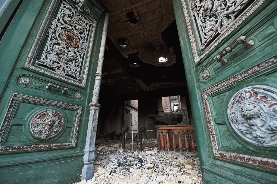 Vista da entrada do Museu Nacional, no Rio de Janeiro (RJ), após grave incêndio atingir o prédio - 03/09/2018 Vista da entrada do Museu Nacional, no Rio de Janeiro (RJ), após grave incêndio atingir o prédio - 03/09/2018