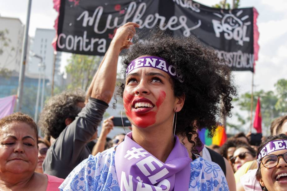 Protesto contra o presidenciável Jair Bolsonaro (PSL) no largo da Batata, em São Paulo - 29/09/2018