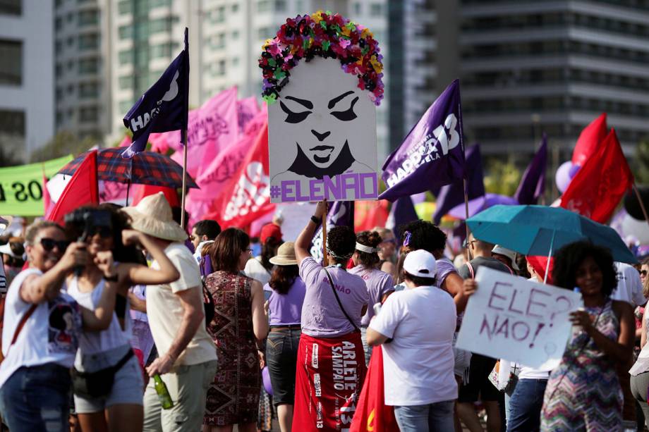 Manifestantes protestam contra Jair Bolsonaro em Brasília, Distrito Federal - 29/09/2018