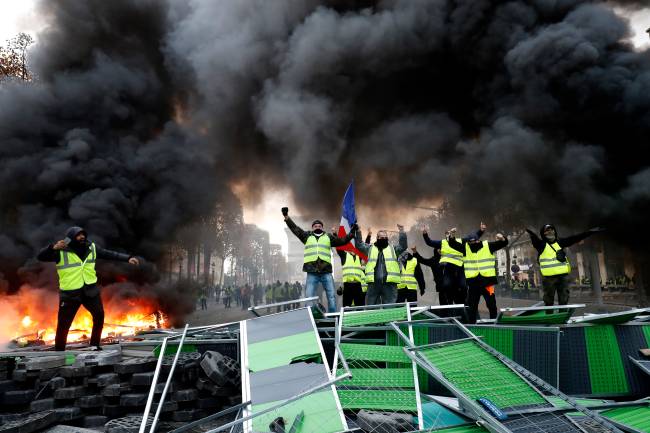 Protesto contra preço dos combustíveis na França Protesto contra preço dos combustíveis na França