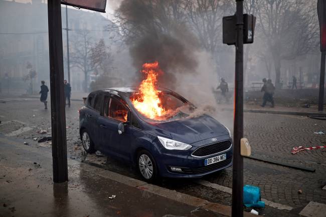 Protesto contra preço dos combustíveis na França Protesto contra preço dos combustíveis na França