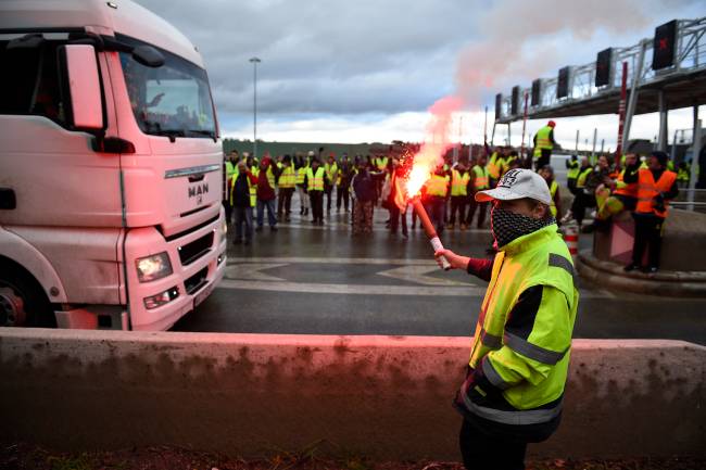 Protesto contra preço dos combustíveis na França Protesto contra preço dos combustíveis na França