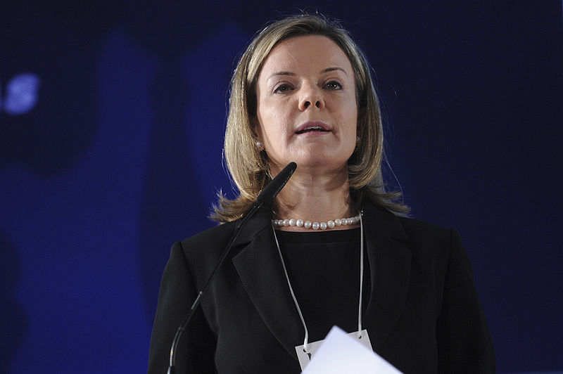 Gleisi diz que PT não apoiará reeleição de Rodrigo Maia por causa do PSL