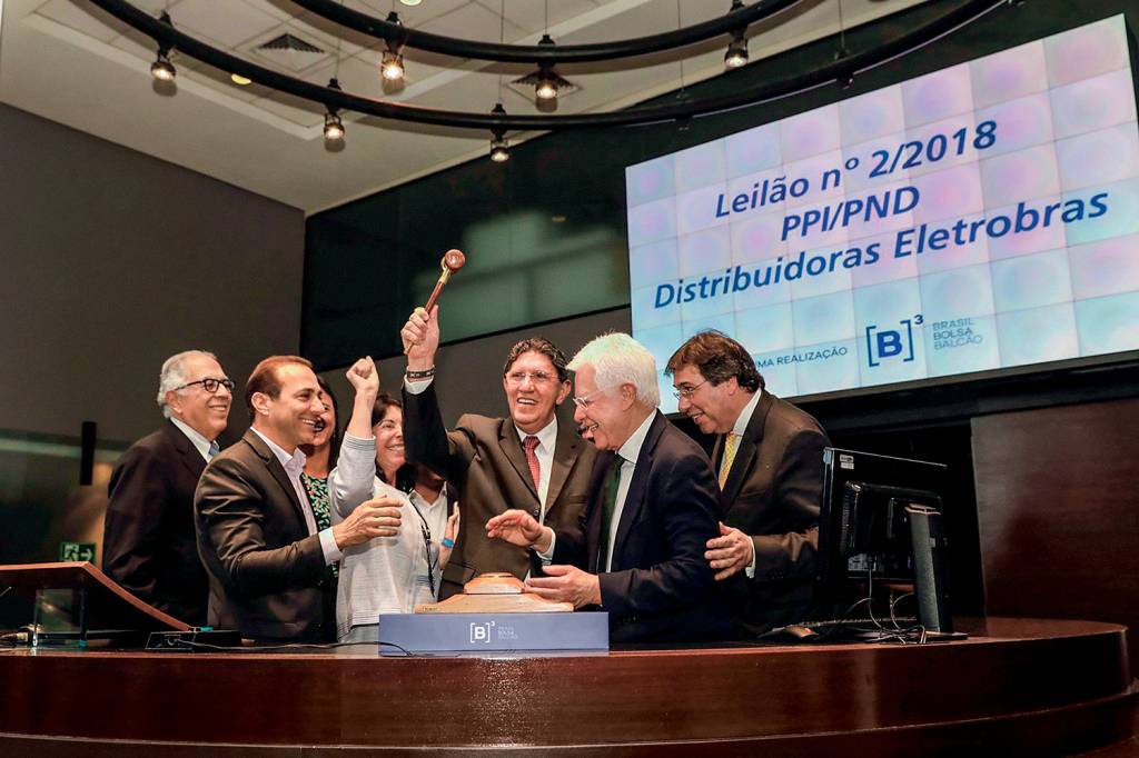 Uma aposta no escuro