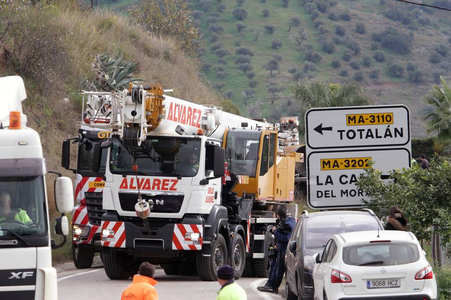 Equipes de resgate realizam operação para encontrar o menino Julen, de 2 anos de idade, que caiu em um poço na região de Málaga - 19/01/2019