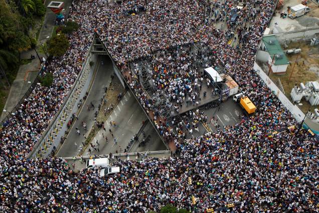 Imagem aérea de marcha contra o presidente Nicolás Maduro em Caracas, Venezuela - 23/01/2019 Imagem aérea de marcha contra o presidente Nicolás Maduro em Caracas, Venezuela - 23/01/2019
