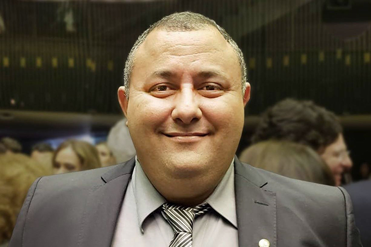 Deputado do PSL apresenta projeto contra anticoncepcionais ‘abortivos’