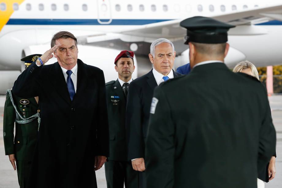 Presidente Jair Bolsonaro ao lado do primeiro-ministro Benjamin Netanyahu, durante Cerimônia Oficial de chegada à Israel - 31/03/2019