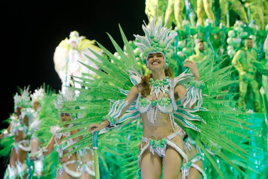 A escola de samba Império Serrano é a primeira a desfilar no Sambódromo da Marquês de Sapucaí - 03/03/2019