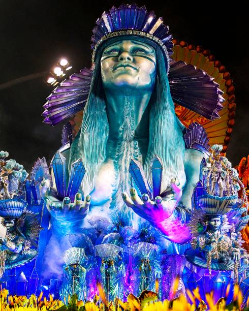 Carro alegórico da escola de samba Mocidade Alegre, durante desfile realizado no Sambódromo do Anhembi - 03/03/2019