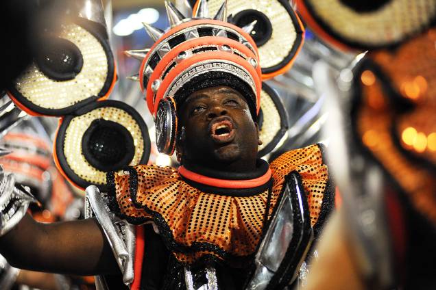 Com o enredo 'E o samba sambou', a escola de samba São Clemente desfila no Sambódromo da Marquês de Sapucaí - 04/03/2019 Com o enredo 'E o samba sambou', a escola de samba São Clemente desfila no Sambódromo da Marquês de Sapucaí - 04/03/2019
