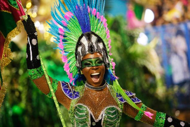 Porta-bandeira da escola de samba Estação Primeira de Mangueira, durante desfile na Marquês de Sapucaí - 05/03/2019 Porta-bandeira da escola de samba Estação Primeira de Mangueira, durante desfile na Marquês de Sapucaí - 05/03/2019