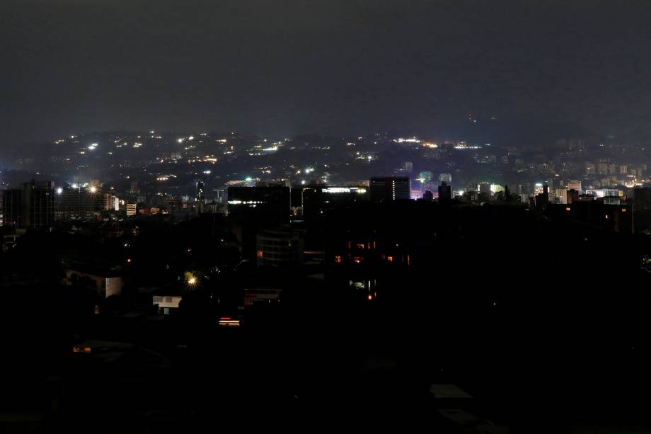 Vista geral durante apagão em Caracas, na Venezuela - 07/03/2019