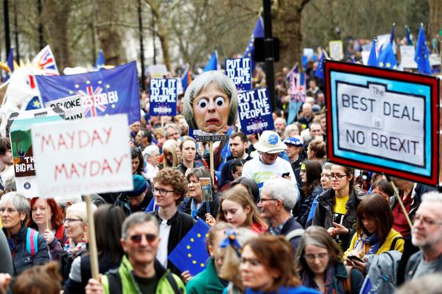 Manifestantes pedem segundo referendo sobre o Brexit, durante protesto realizado em Londres - 23/03/2019 Manifestantes pedem segundo referendo sobre o Brexit, durante protesto realizado em Londres - 23/03/2019