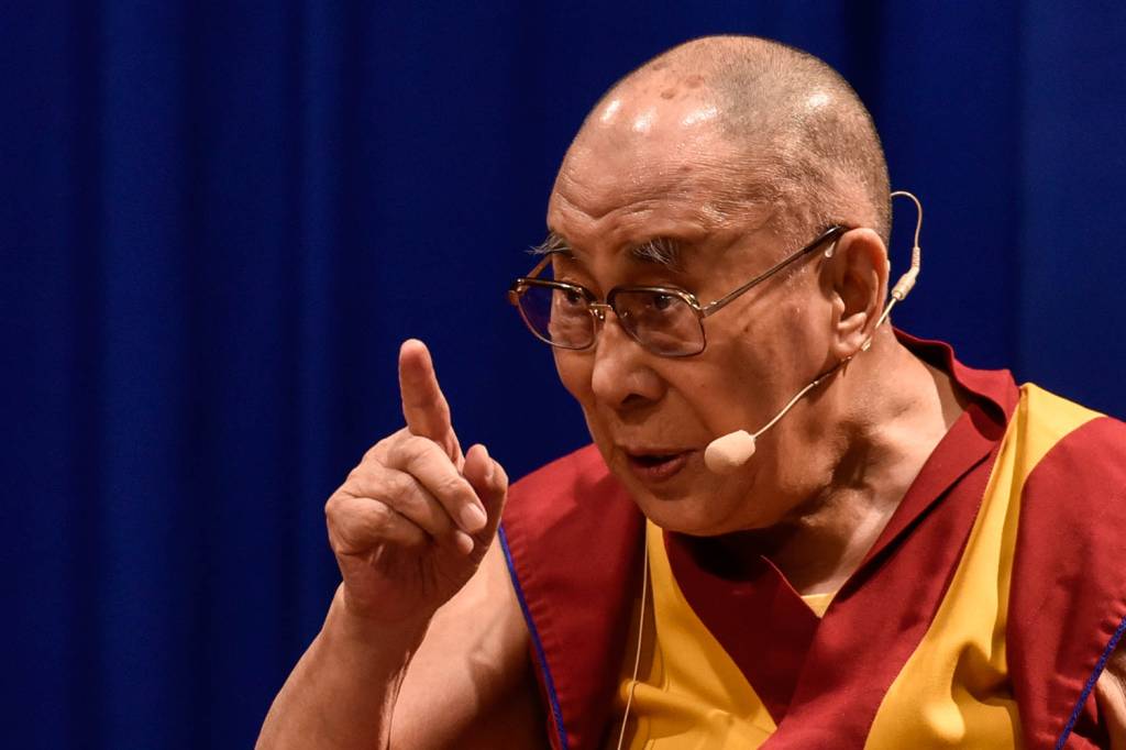 Após especular que seria o último líder budista do Tibete, Dalai Lama anuncia que terá sucessor