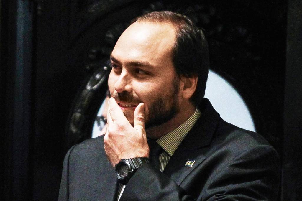 Carlos Bolsonaro está inseguro com as eleições municipais