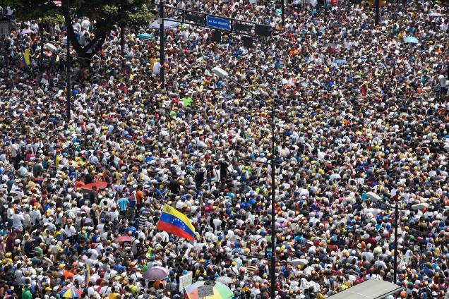 Manifestantes da oposição realizam protestos em Caracas, capital da Venezuela - 01/05/2019 Manifestantes da oposição realizam protestos em Caracas, capital da Venezuela - 01/05/2019