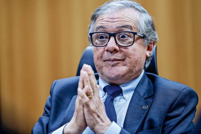 RICARDO VELEZ RICARDO VELEZ