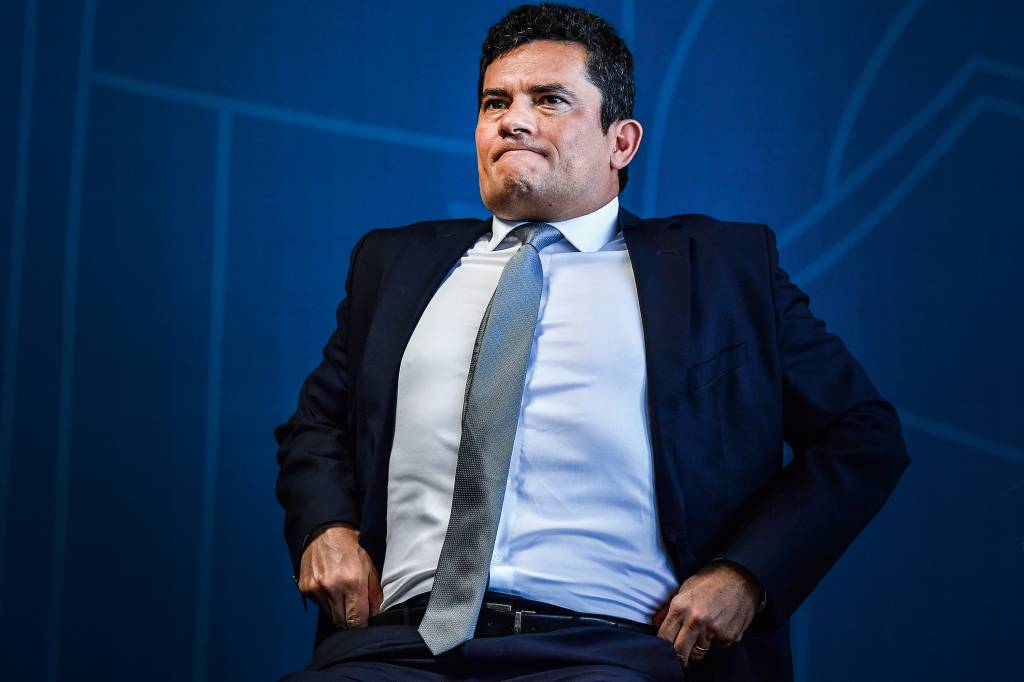 Partido diz que Moro faz falsas acusações de corrupção para se promover