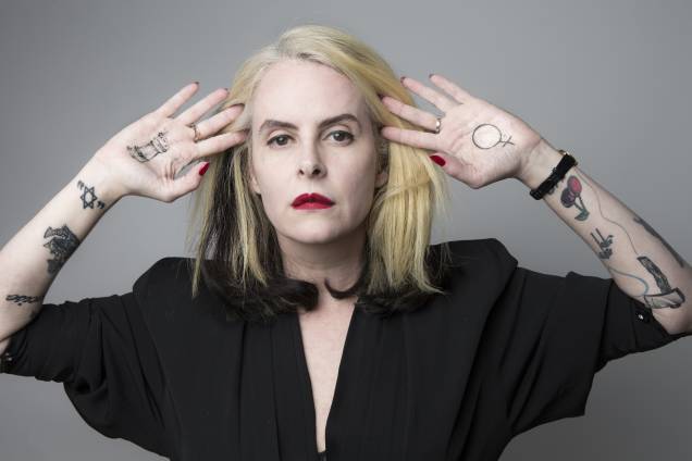 *ARQUIVO* SÃO PAULO, SP, 21.07.2017 - Retrato de Fernanda Young em São Paulo. A escritora, atriz e apresentadora Fernanda Young morreu neste domingo (25), aos 49 anos. (Foto: Lucas Lima/UOL/Folhapress) *ARQUIVO* SÃO PAULO, SP, 21.07.2017 - Retrato de Fernanda Young em São Paulo. A escritora, atriz e apresentadora Fernanda Young morreu neste domingo (25), aos 49 anos. (Foto: Lucas Lima/UOL/Folhapress)