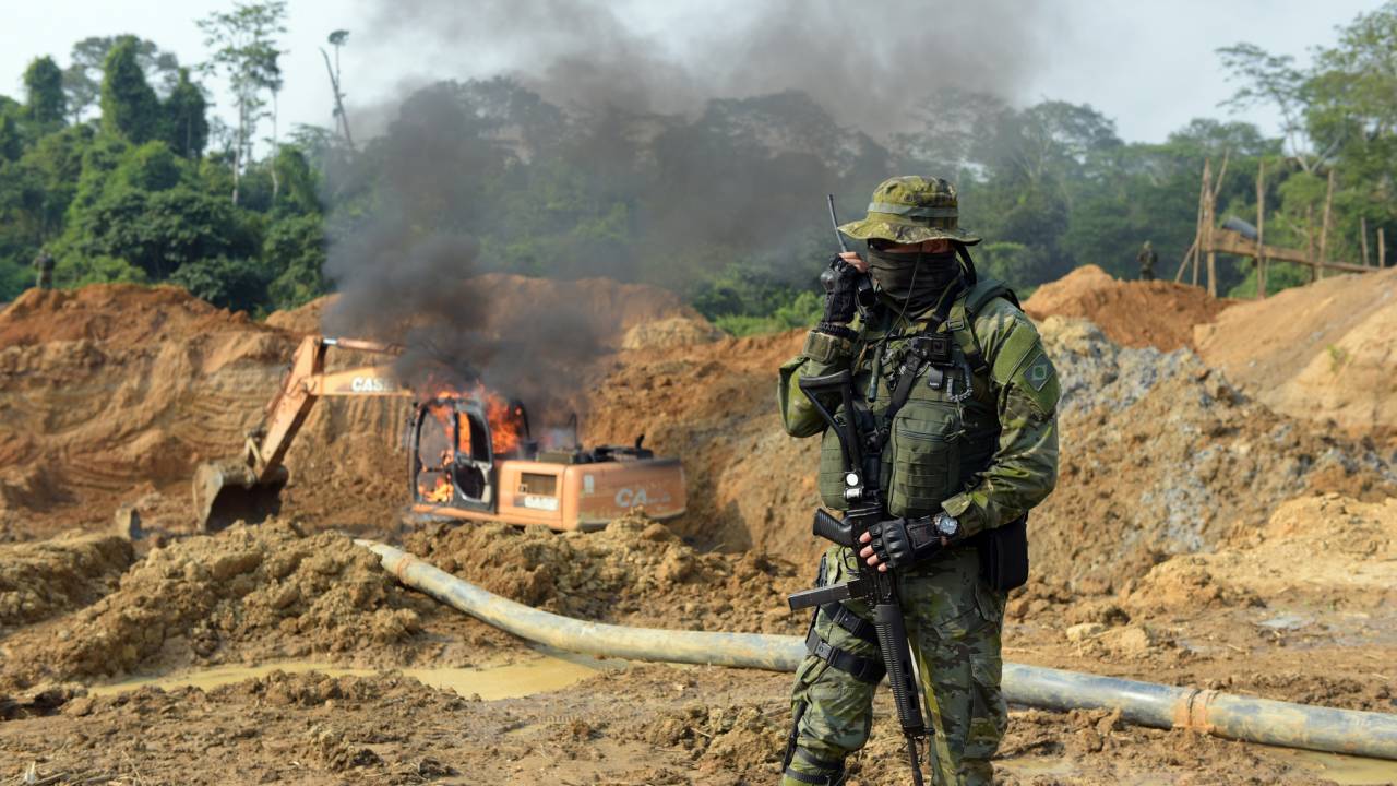 Ibama realiza operação de combate a garimpo ilegal