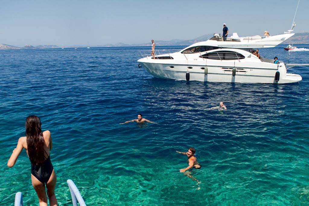 Feira de barcos de luxo deve gerar R$ 60 milhões em negócios no Brasil
