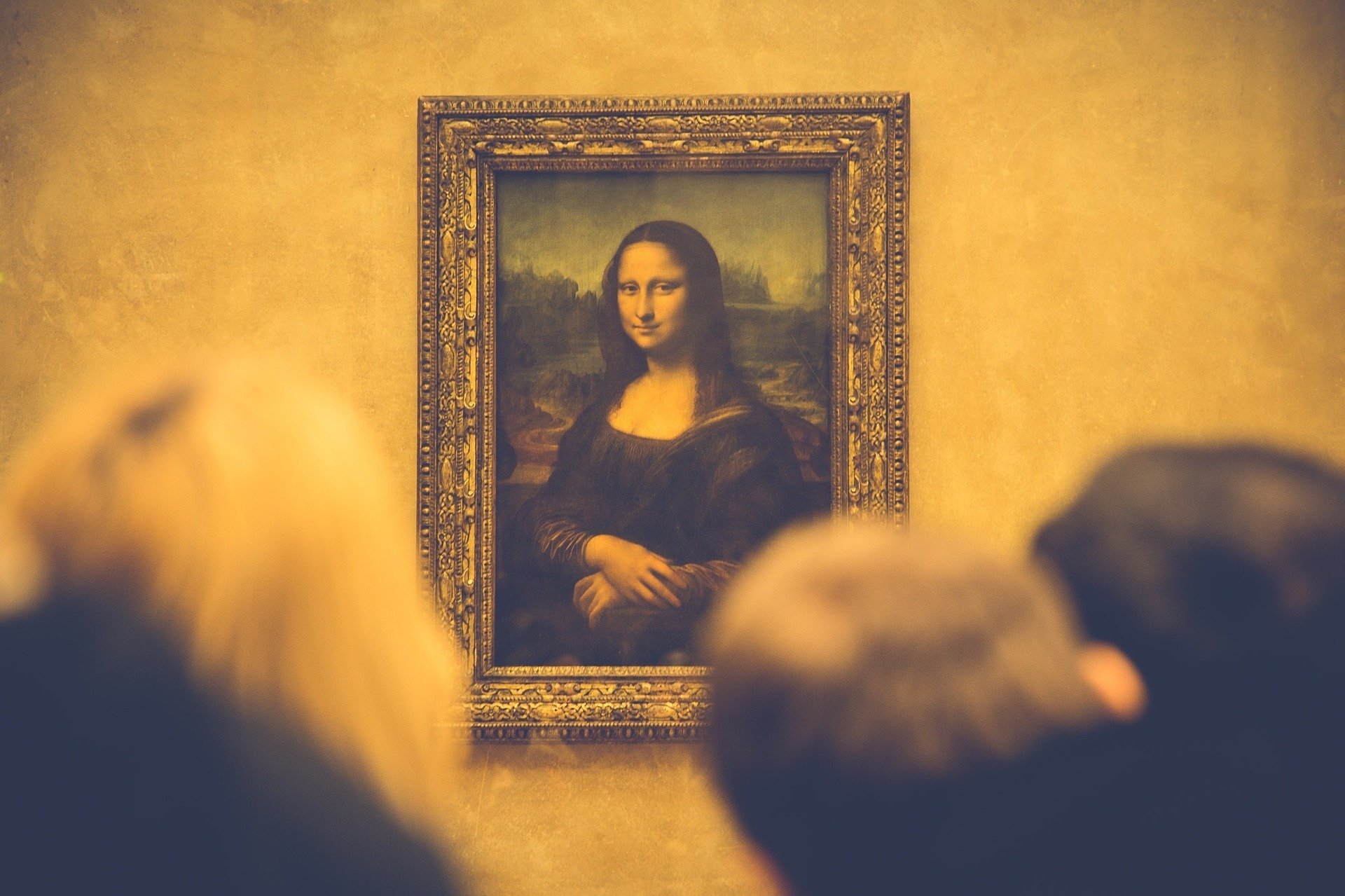O dia em que a Mona Lisa foi roubada do Louvre e escondida embaixo da cama