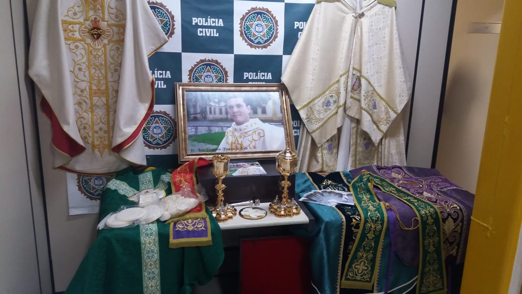 Falso padre é preso por estelionato no RJ