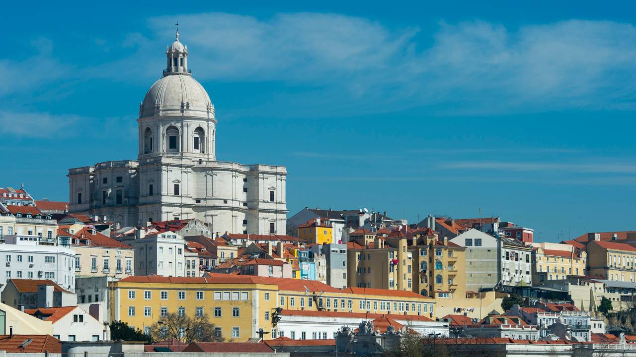 Portugal: turismo vetado a viajantes de países com altos índices de infecção pelo novo coronavírus, como Brasil e Índia