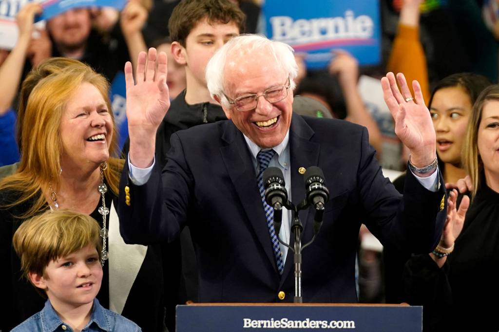 Bernie Sanders vence prévia democrata em Nevada, indicam projeções