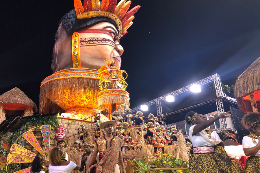 O samba-enredo milionário sobre os 200 anos de Independência