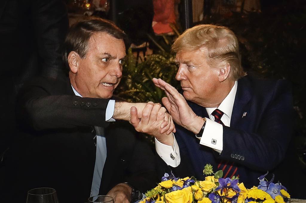 Assessores de Bolsonaro ainda acreditam em virada de Trump