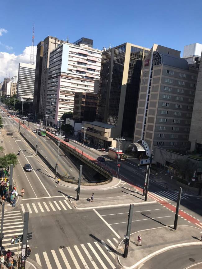 Avenida Paulista Avenida Paulista