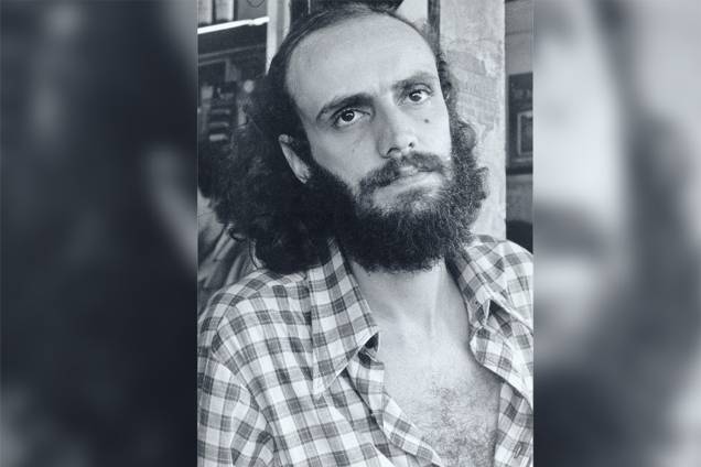 Aldir Blanc em um bar, em 1976 Aldir Blanc em um bar, em 1976