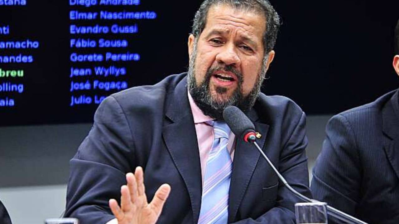carlos lupi