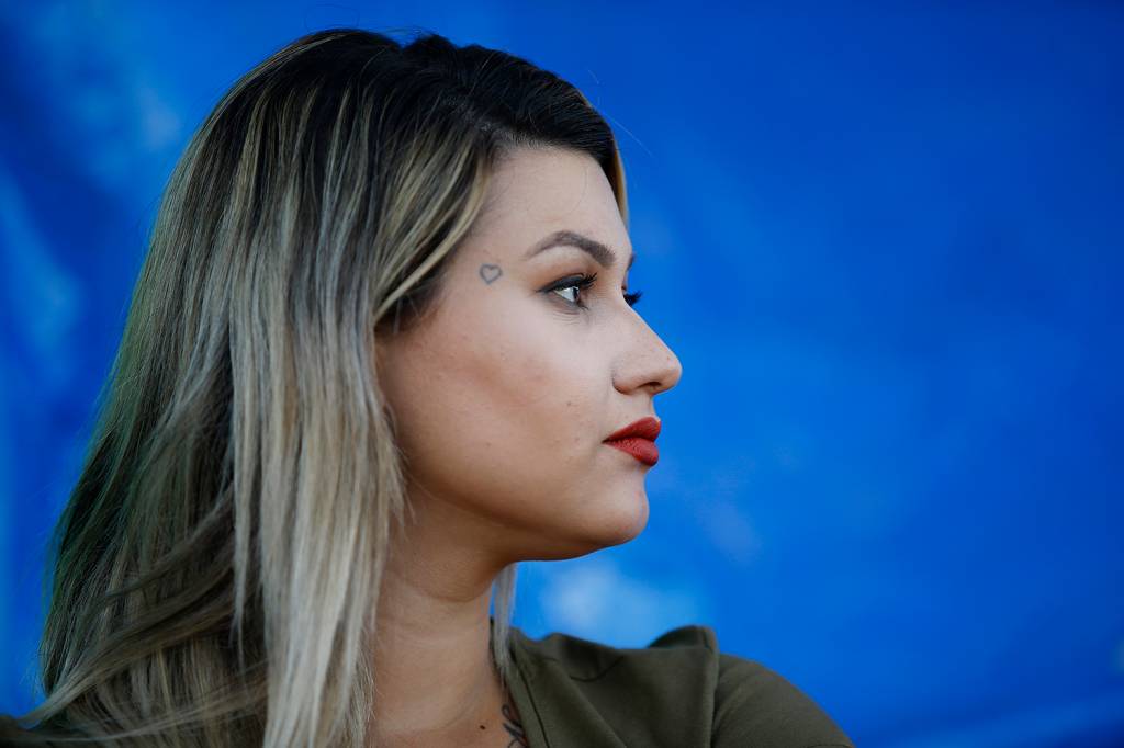 Por que Sara Winter está à mingua