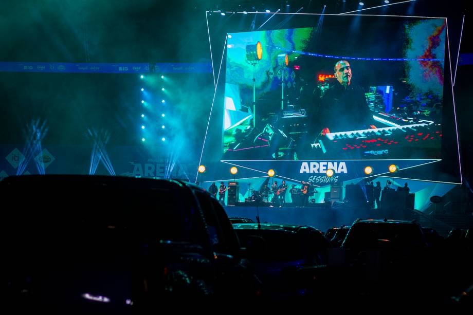 Show da banda Jota Quest em estilo "drive-in" realizado no Estádio Allianz Parque, em São Paulo