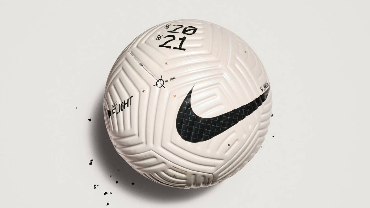A novíssima bola Nike Flight, que será usada a partir da próxima temporada