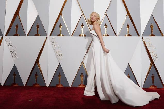 Lady Gaga no Oscar onde concorreu na categoria de "Melhor Canção Original" com a música "Til It Happens to You", em 2016 Lady Gaga no Oscar onde concorreu na categoria de "Melhor Canção Original" com a música "Til It Happens to You", em 2016