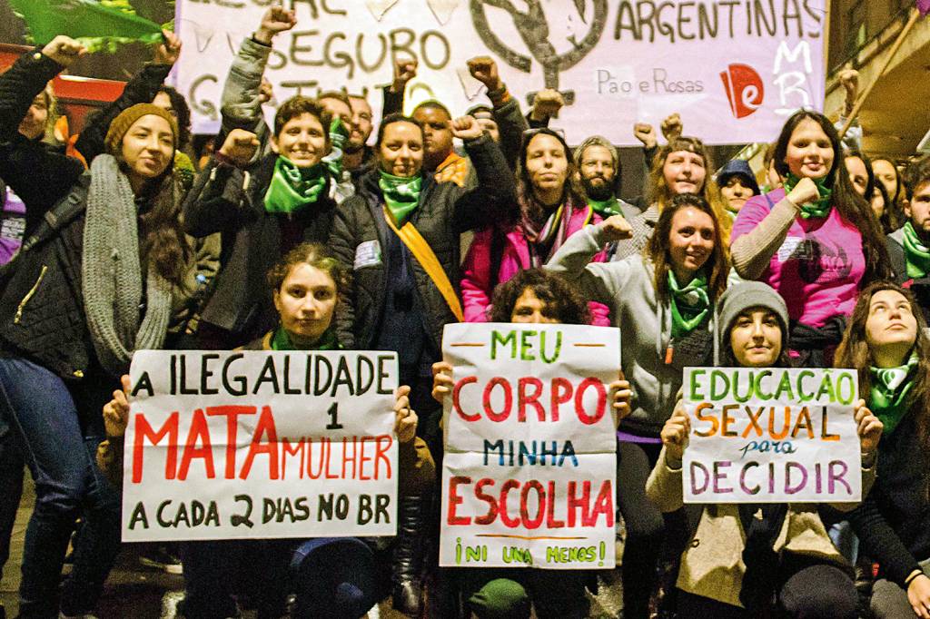 Protesto pela descriminalizaÁ¿o do aborto. Protesto em prol do Aborto
